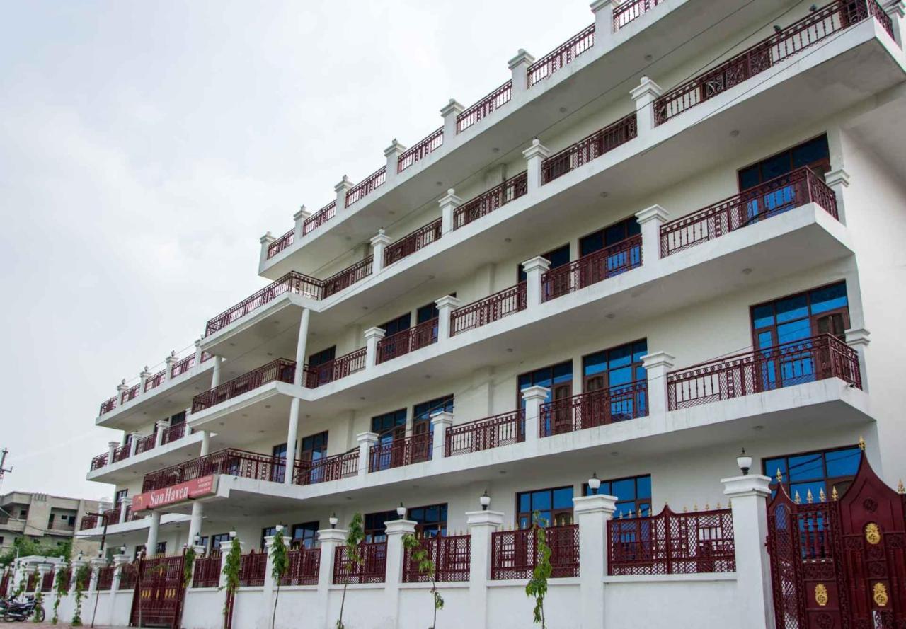 Hotel Sun Haven Greater Noida Eksteriør bilde
